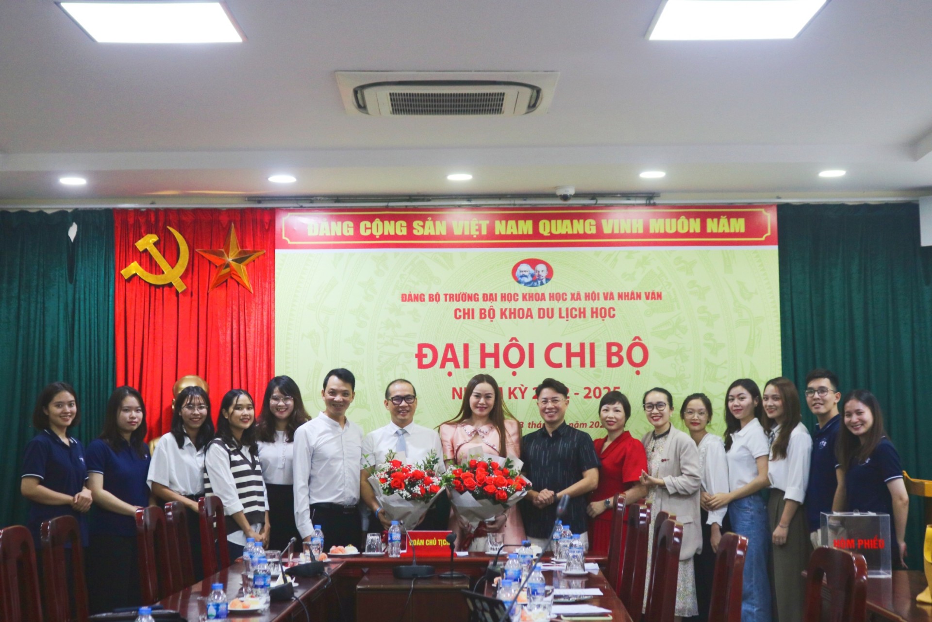 ĐẠI HỘI CHI BỘ KHOA DU LỊCH HỌC NHIỆM KỲ 2022-2025
