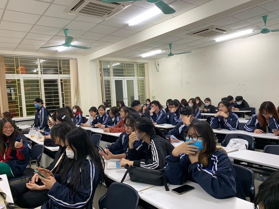 RECAP: SINH HOẠT CHI ĐOÀN "TUỔI TRẺ SÁNG TẠO VÀ XUNG KÍCH XÂY DỰNG VÀ BẢO VỆ TỔ QUỐC"