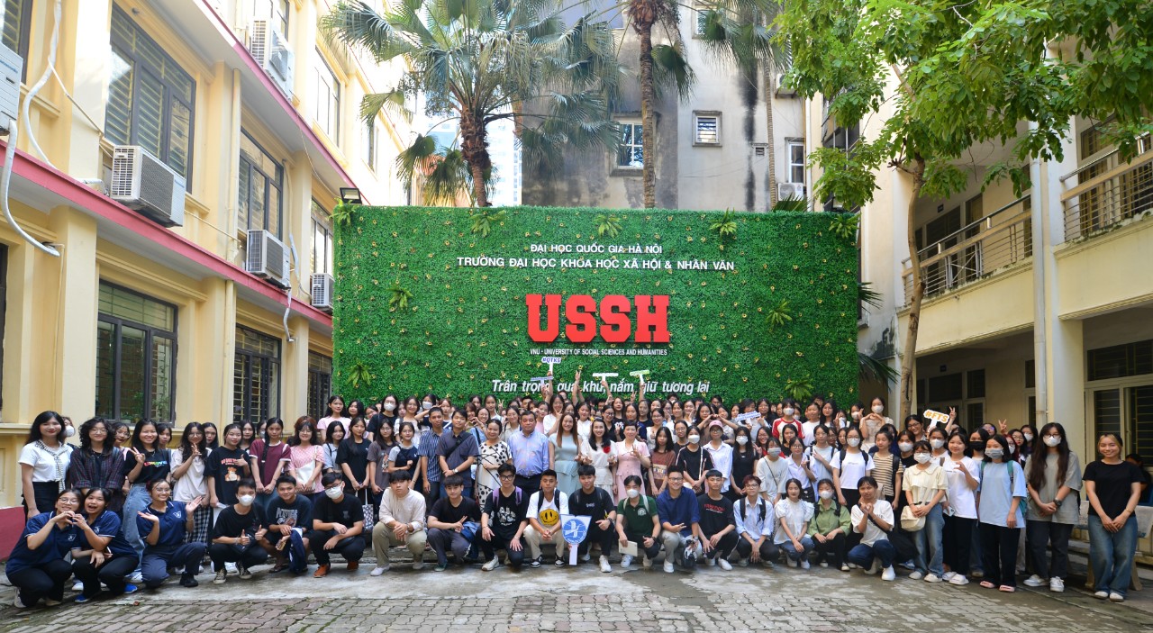 RECAP BUỔI SINH HOẠT CHÀO ĐÓN  TÂN SINH VIÊN K68 KHOA DU LỊCH HỌC