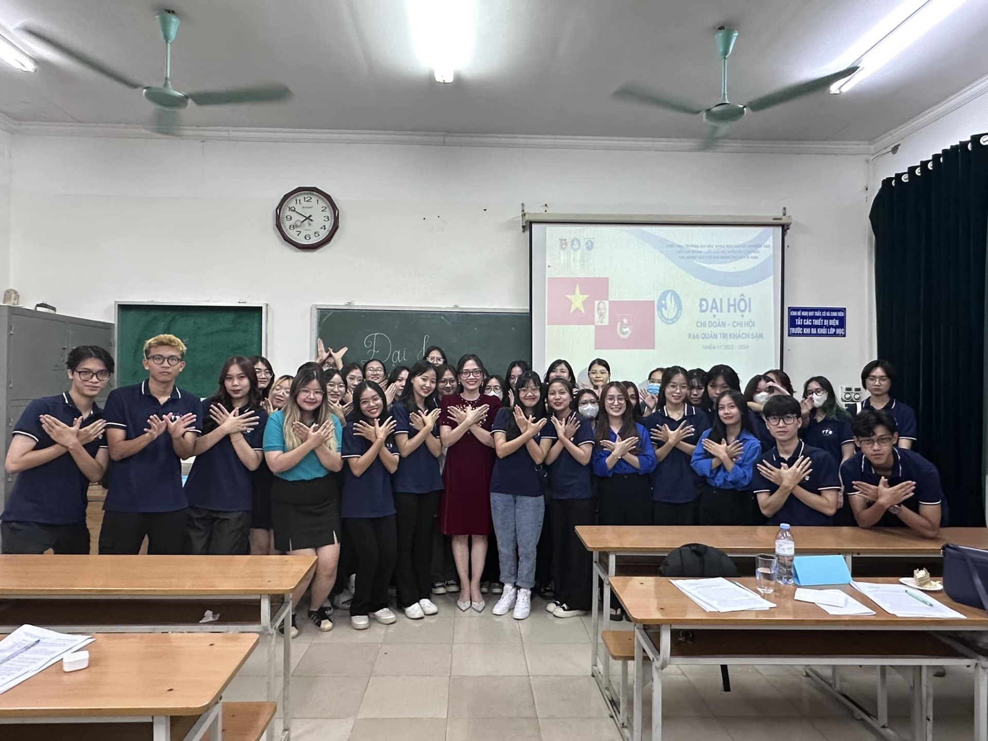 K66 QUẢN TRỊ KHÁCH SẠN TỔ CHỨC ĐẠI HỘI CHI ĐOÀN VÀ HIỆP THƯƠNG CHI HỘI NHIỆM KỲ 2023 - 2024