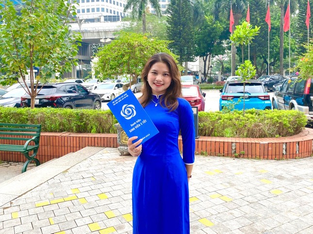 Nữ sinh Nhân văn với GPA xuất sắc, là Sinh viên 5 tốt nhiều năm học liên tiếp