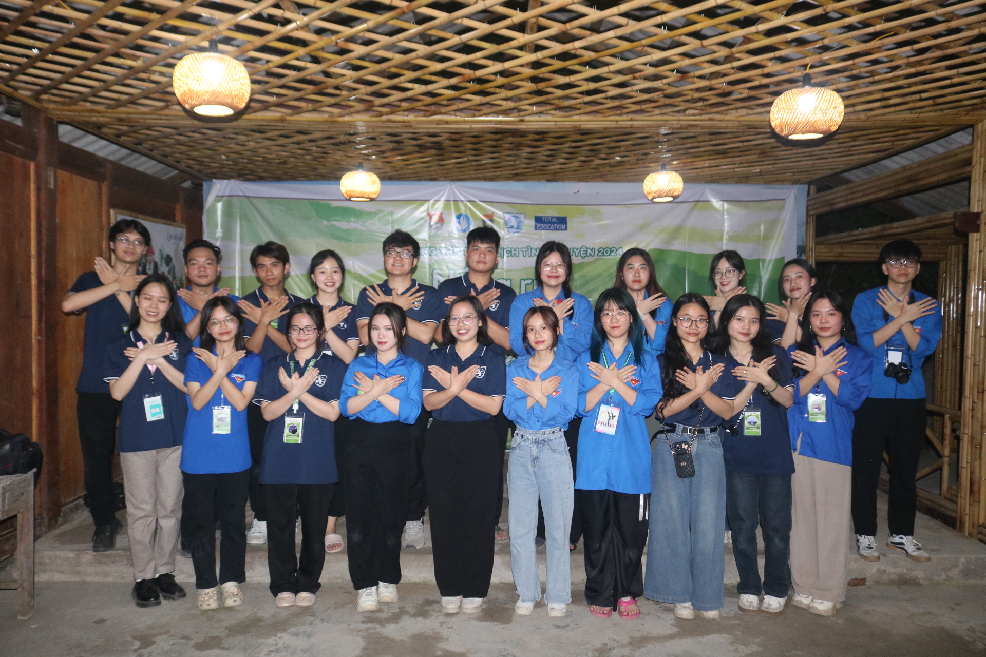DẤU CHÂN “NẮNG RỰC MIỀN SHAN TUYẾT” TẠI CAO BÀNH, HÀ GIANG