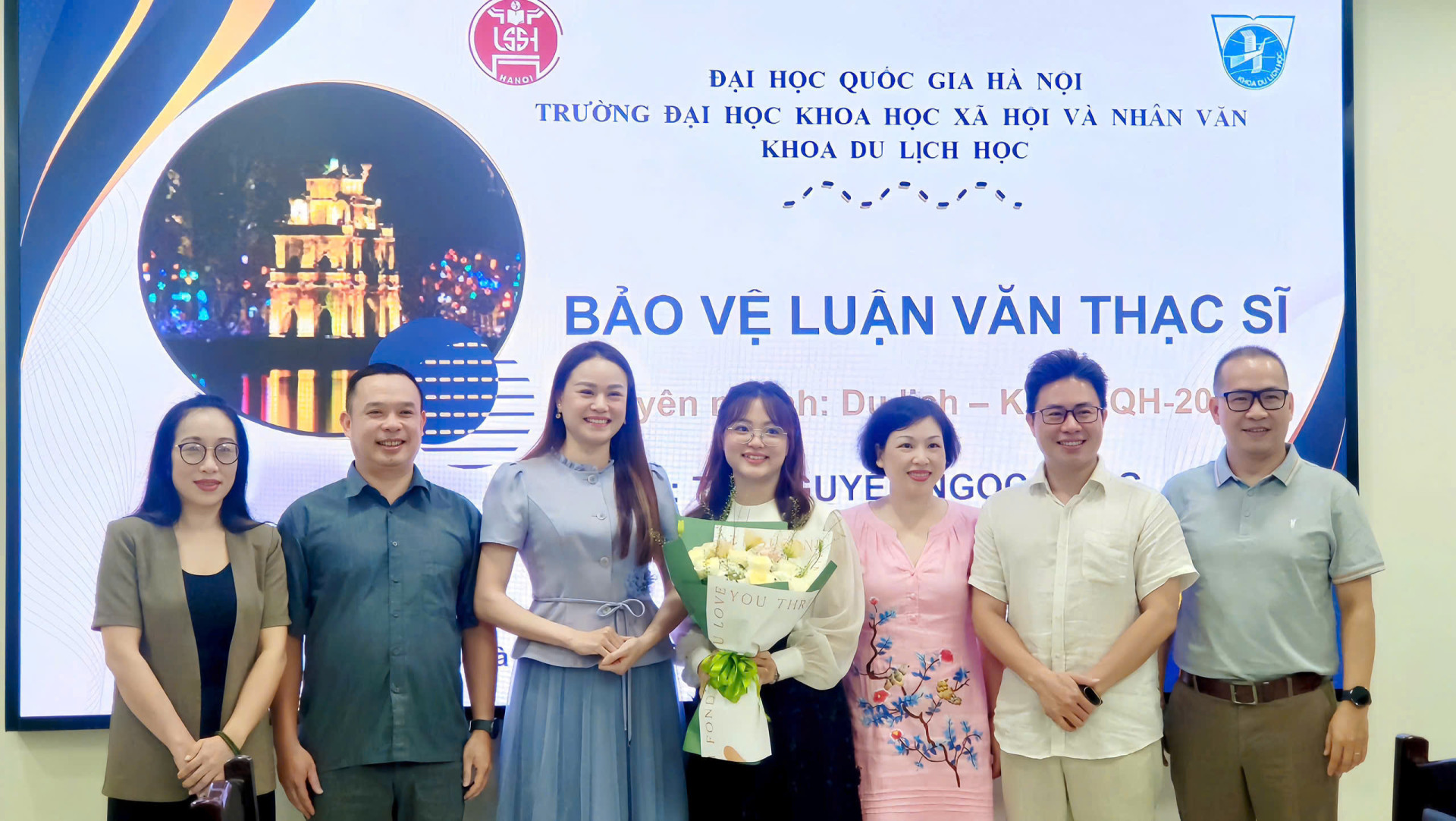 HỌC VIÊN TRẦN THUỲ LINH BẢO VỆ THÀNH CÔNG LUẬN VĂN THẠC SĨ