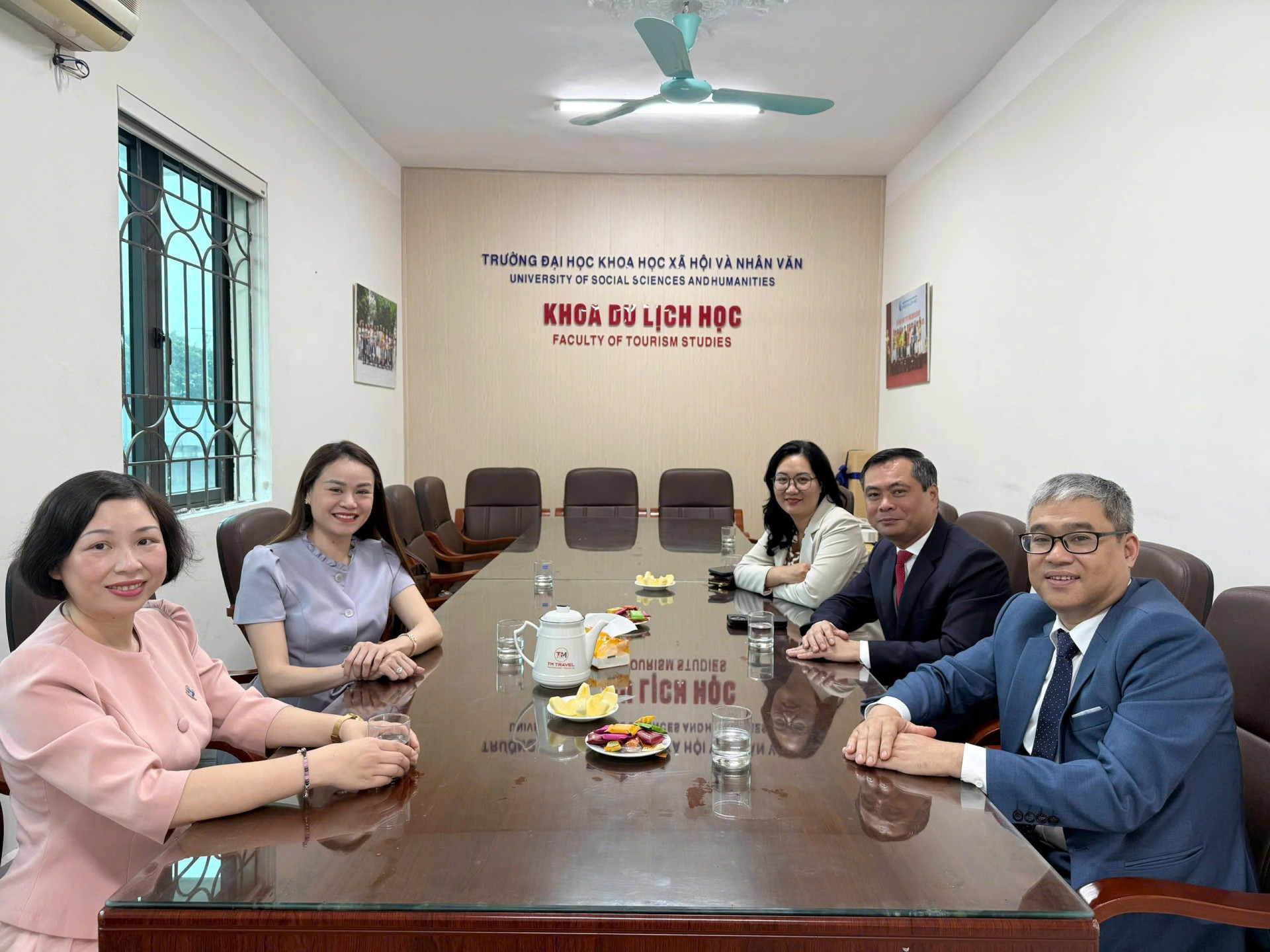 THẮT CHẶT KẾT NỐI - LAN TỎA TINH THẦN 30 NĂM DU LỊCH HỌC